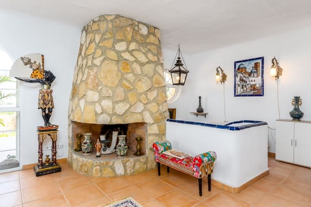 7 Zimmer Villa zu verkaufen in Altea mit Pool Garage - 1.370.000 € (Ref: 9328395)