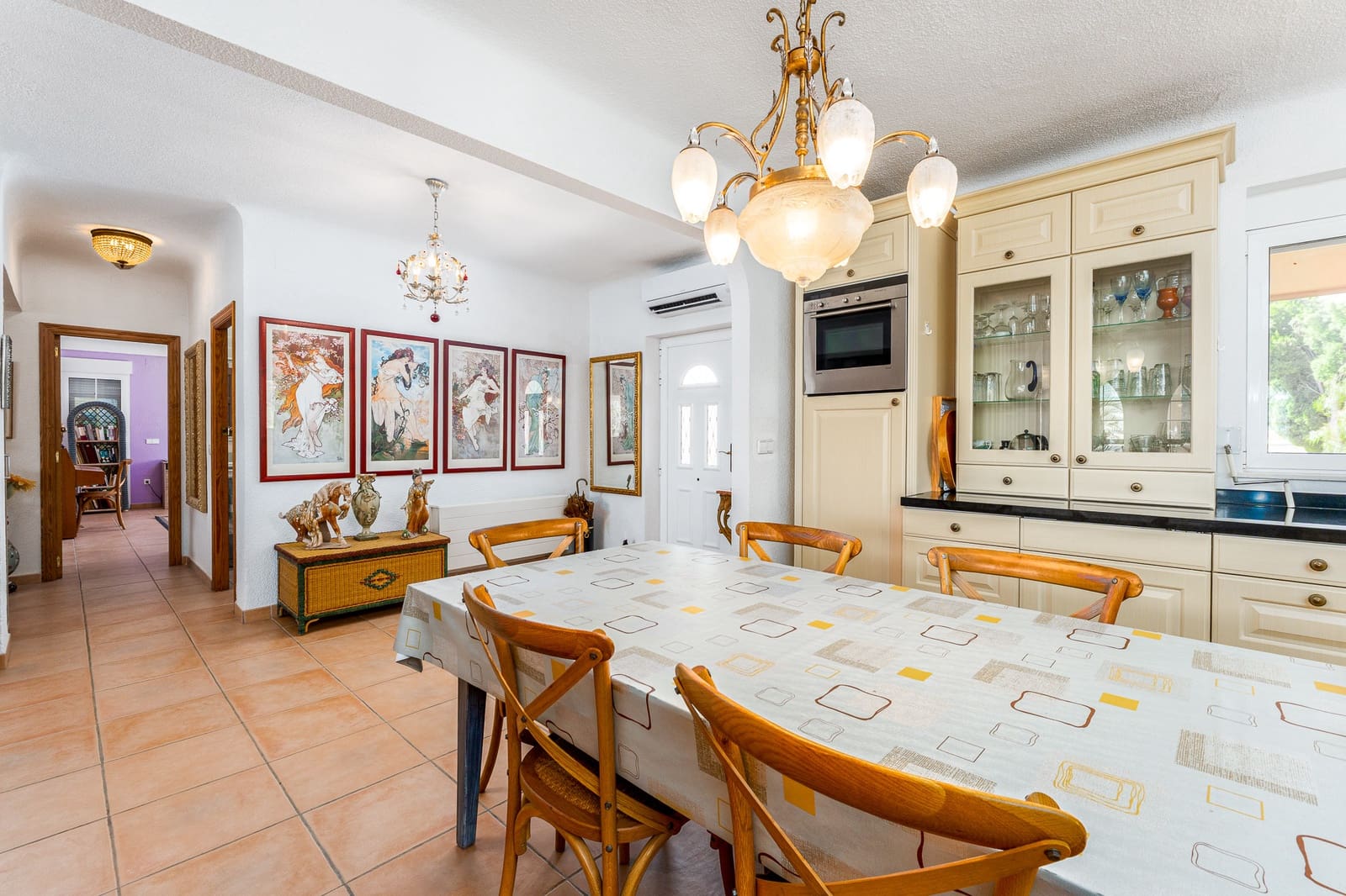 7 bedroom Villa for sale in Altea with pool garage - € 1,370,000 (Ref: 9328395)