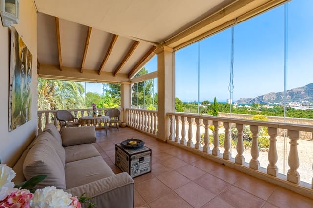 7 Zimmer Villa zu verkaufen in Altea mit Pool Garage - 1.370.000 € (Ref: 9328395)