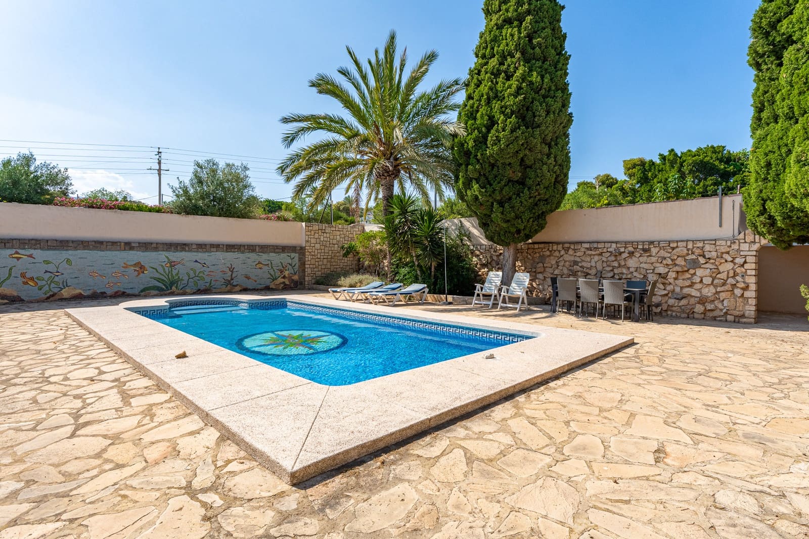 7 bedroom Villa for sale in Altea with pool garage - € 1,370,000 (Ref: 9328395)