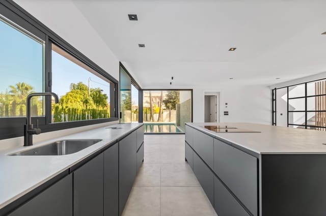 4 soveværelse Villa til salg i Albir, Alfaz del Pi / L'Alfàs del Pi med swimmingpool garage - € 1.300.000 (Ref: 9328400)