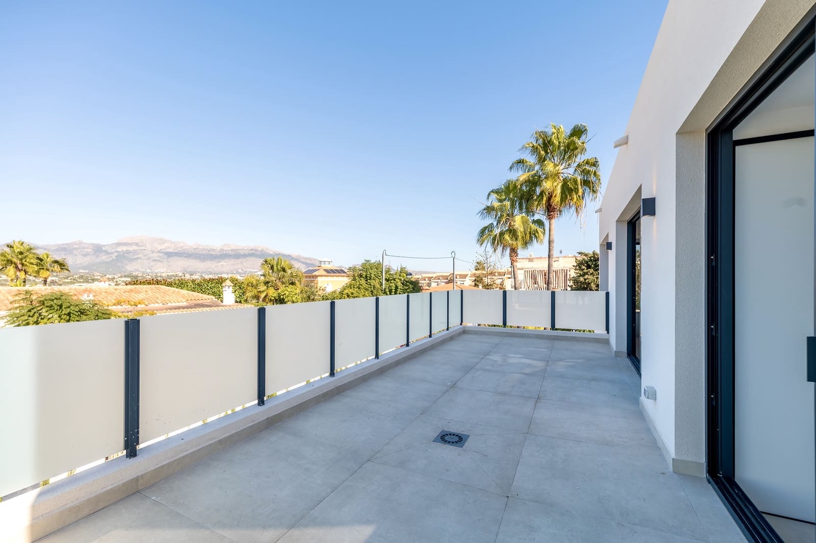 4 slaapkamer Villa te koop in Albir met zwembad garage - € 1.300.000 (Ref: 9328400)