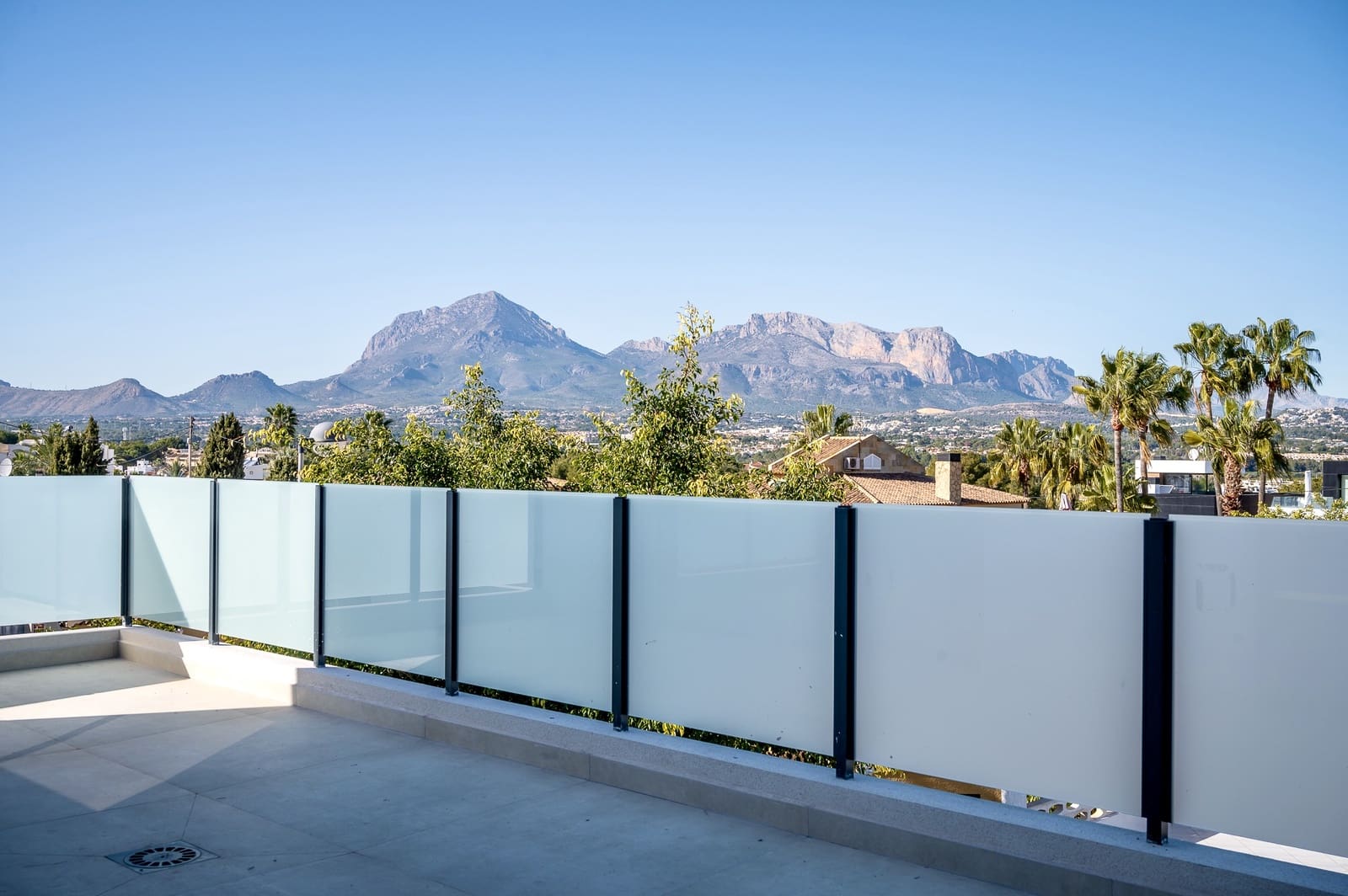 4 slaapkamer Villa te koop in Albir met zwembad garage - € 1.300.000 (Ref: 9328400)