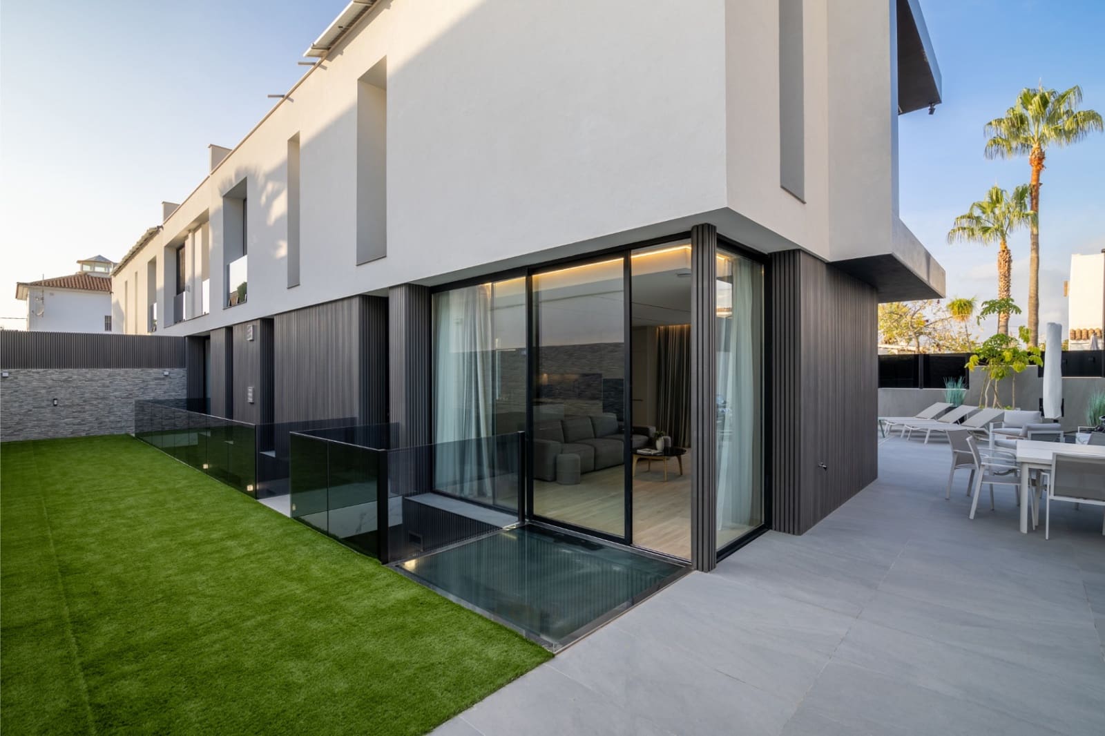 4 bedroom Villa for sale in Albir with pool garage - € 1,950,000 (Ref: 9328403)