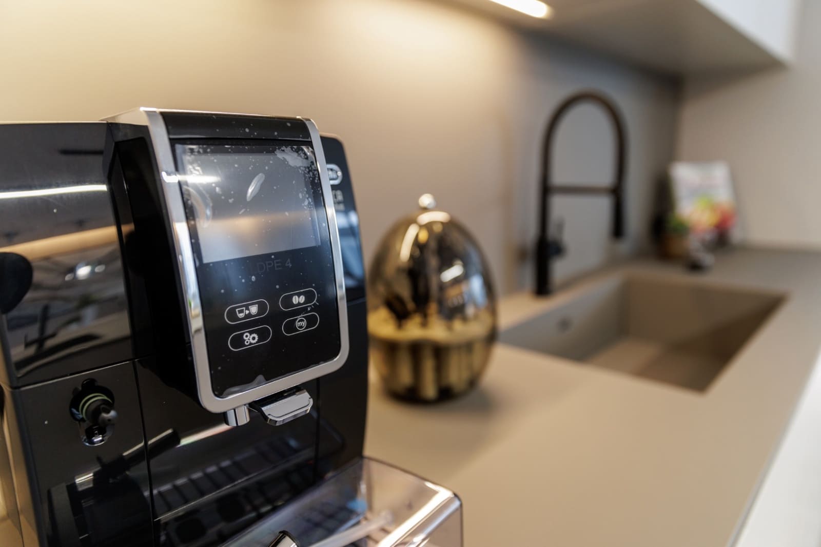 4 bedroom Villa for sale in Albir with pool garage - € 1,950,000 (Ref: 9328403)