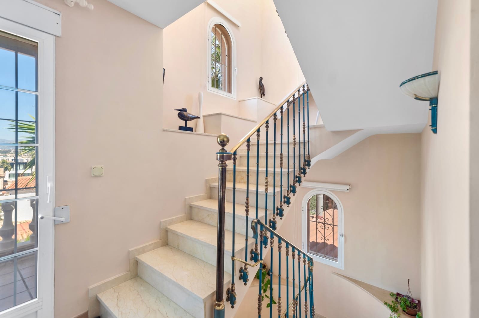 4 bedroom Villa for sale in Albir with pool garage - € 660,000 (Ref: 9328404)