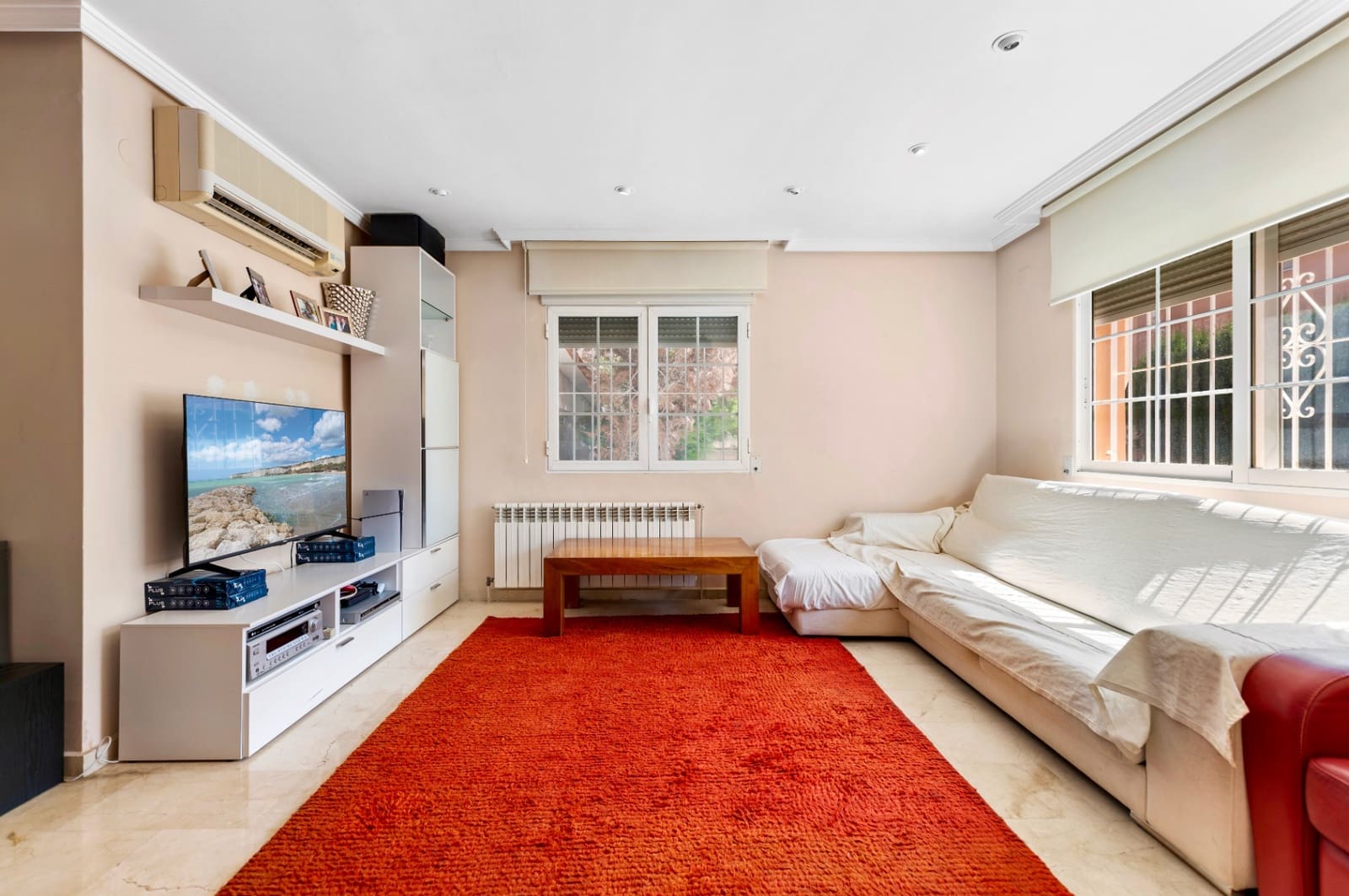 4 bedroom Villa for sale in Albir with pool garage - € 660,000 (Ref: 9328404)