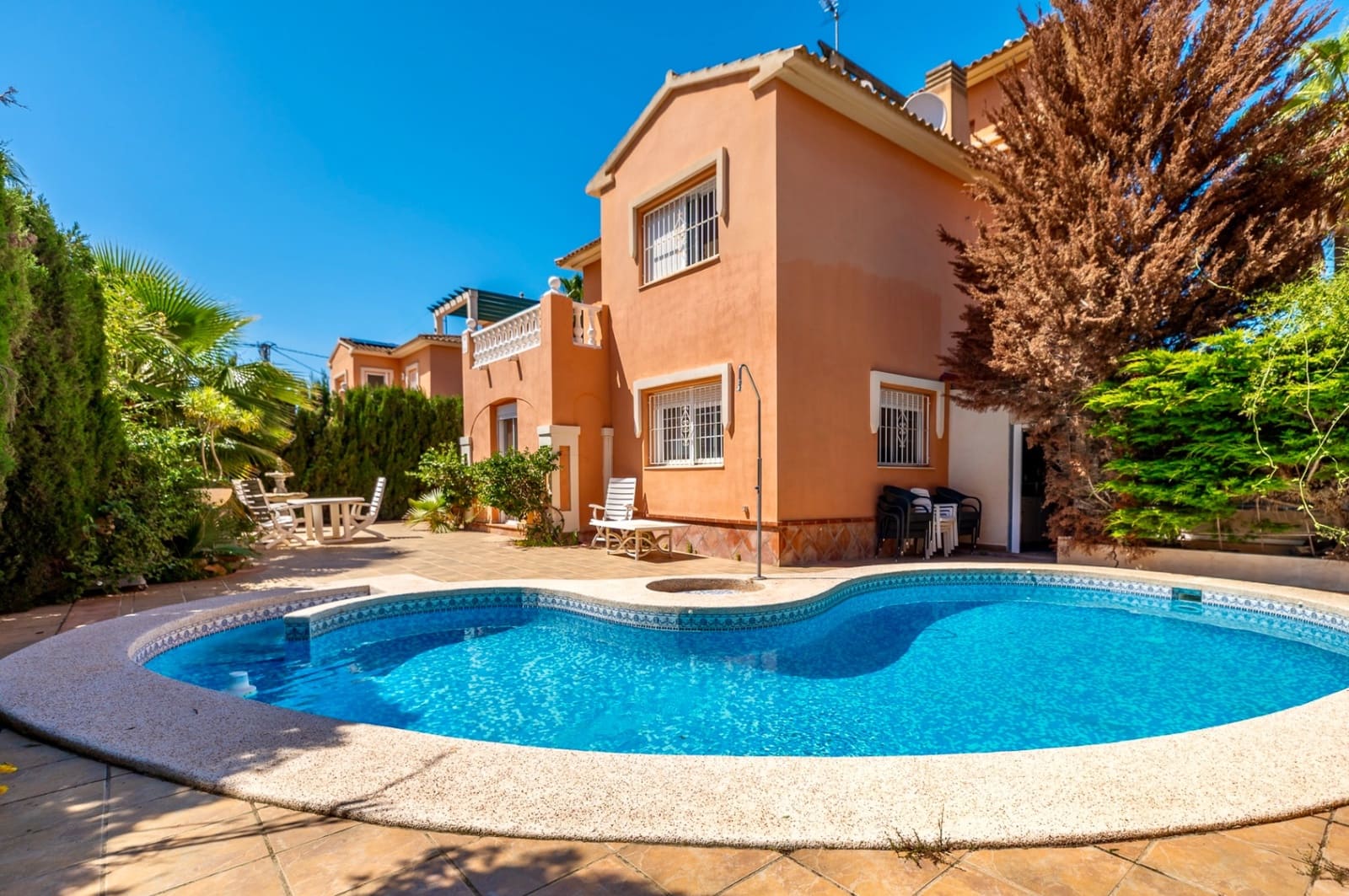 4 bedroom Villa for sale in Albir with pool garage - € 660,000 (Ref: 9328404)