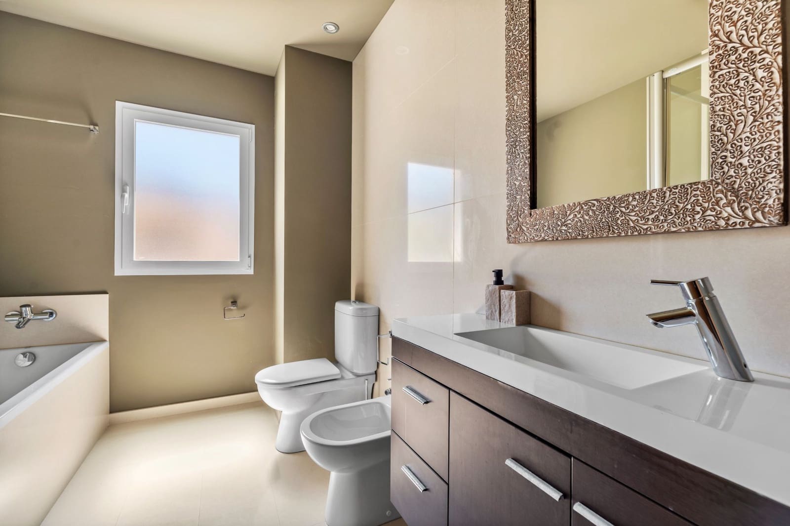 4 slaapkamer Villa te koop in Albir met zwembad garage - € 990.000 (Ref: 9328406)