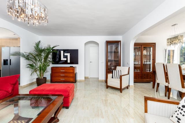 3 slaapkamer Villa te koop in Albir, Alfaz del Pi / L'Alfàs del Pi met zwembad garage - € 795.000 (Ref: 9328407)