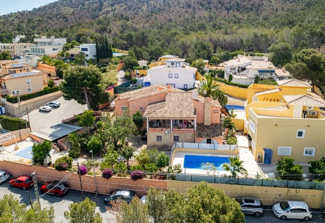 4 soveværelse Villa til salg i Albir, Alfaz del Pi / L'Alfàs del Pi med swimmingpool garage - € 649.000 (Ref: 9328408)