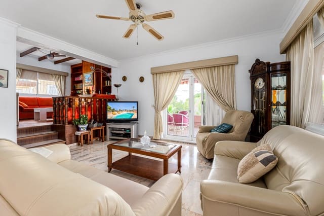 4 soveværelse Villa til salg i Albir, Alfaz del Pi / L'Alfàs del Pi med swimmingpool garage - € 649.000 (Ref: 9328408)