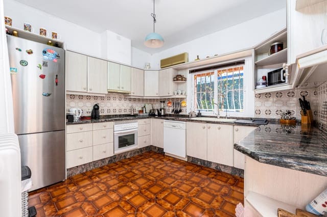 4 soveværelse Villa til salg i Albir, Alfaz del Pi / L'Alfàs del Pi med swimmingpool garage - € 649.000 (Ref: 9328408)