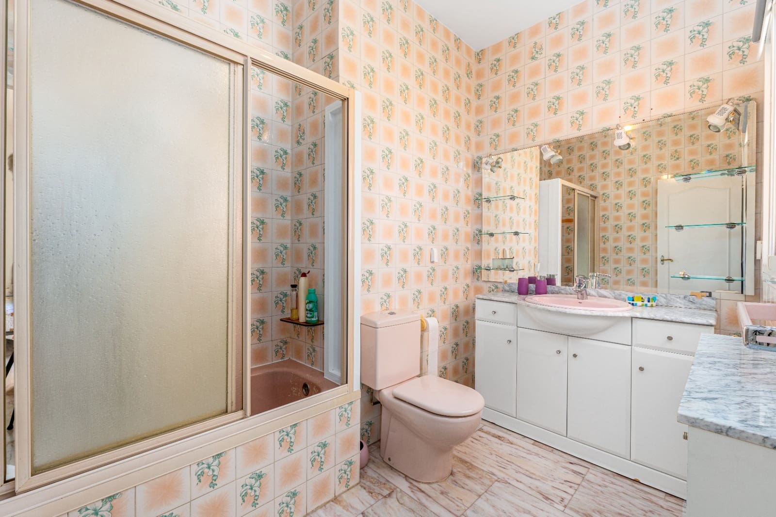 4 bedroom Villa for sale in Albir with pool garage - € 649,000 (Ref: 9328408)