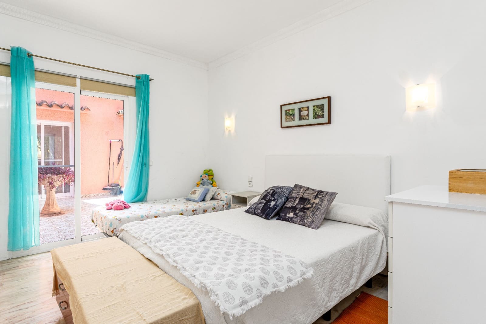 4 bedroom Villa for sale in Albir with pool garage - € 649,000 (Ref: 9328408)