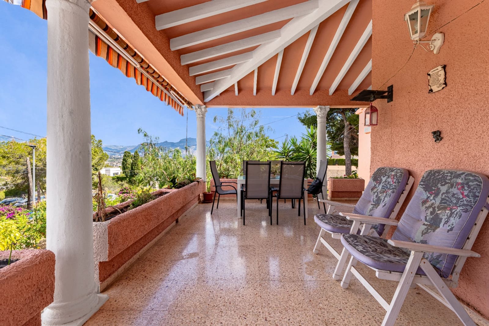 4 bedroom Villa for sale in Albir with pool garage - € 649,000 (Ref: 9328408)