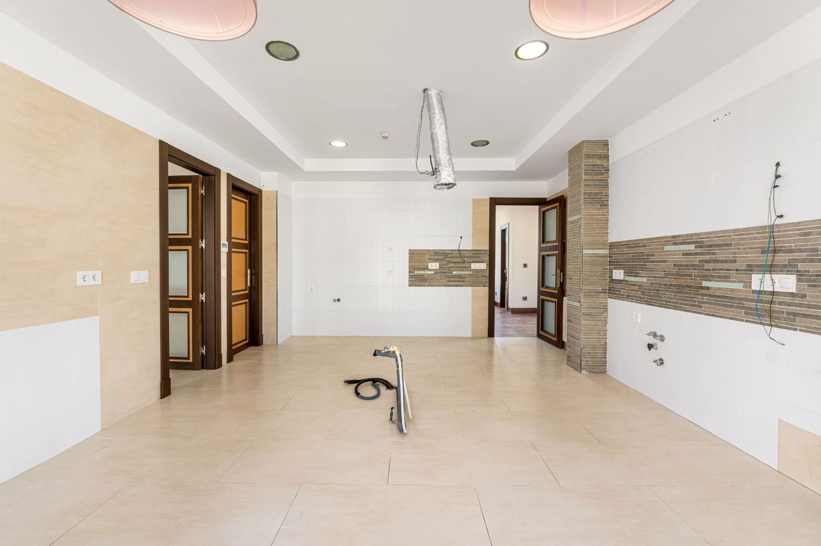 6 Zimmer Villa zu verkaufen in Albir mit Pool Garage - 1.650.000 € (Ref: 9328409)