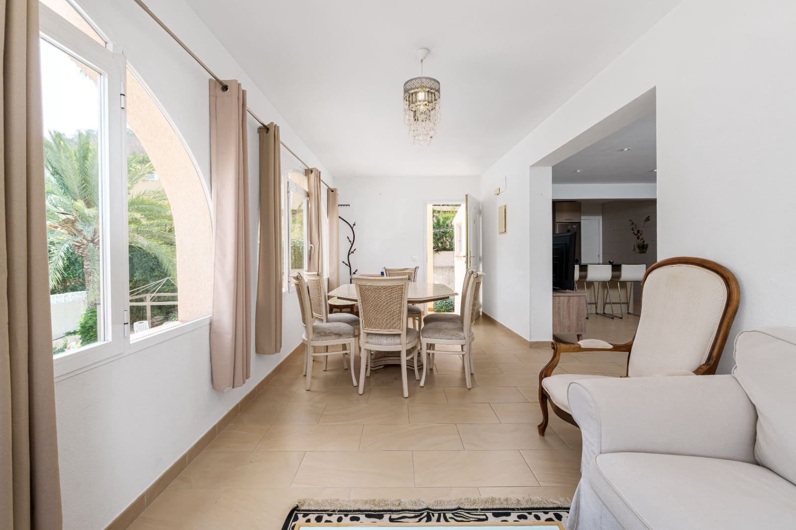 9 Zimmer Villa zu verkaufen in Albir mit Pool Garage - 750.000 € (Ref: 9328410)