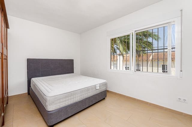 9 Zimmer Villa zu verkaufen in Albir, Alfaz del Pi / L'Alfàs del Pi mit Pool Garage - 750.000 € (Ref: 9328410)