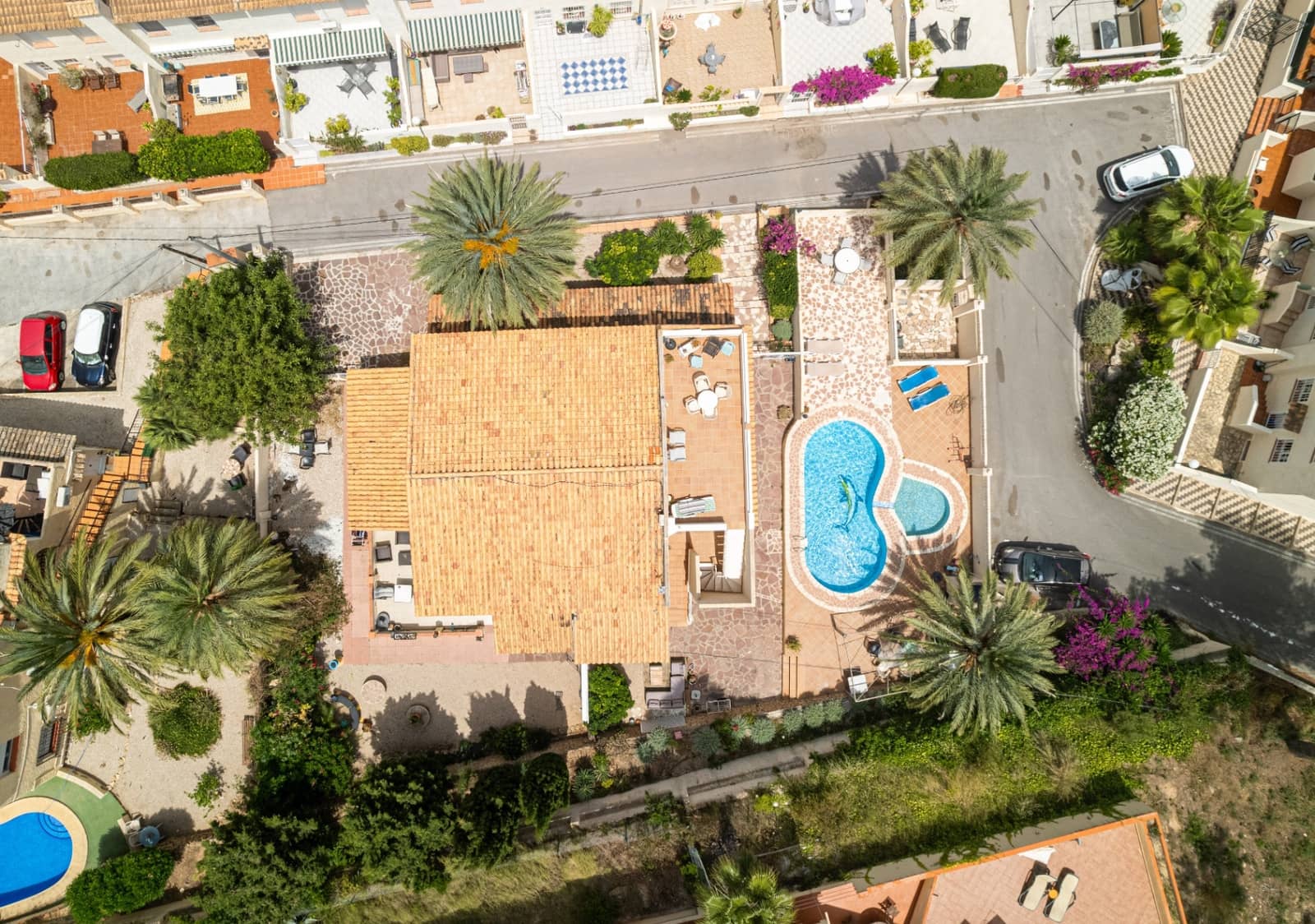 9 Zimmer Villa zu verkaufen in Albir mit Pool Garage - 750.000 € (Ref: 9328410)