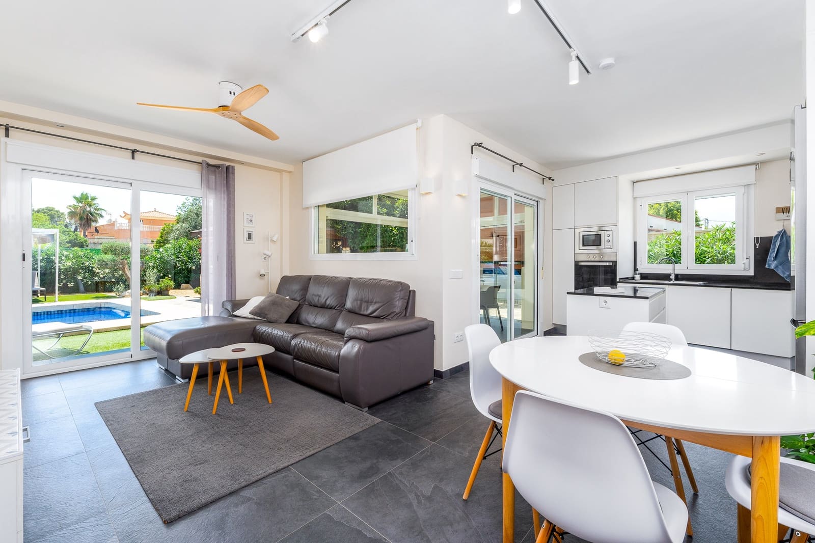 6 slaapkamer Villa te koop in Albir met zwembad garage - € 1.100.000 (Ref: 9328411)