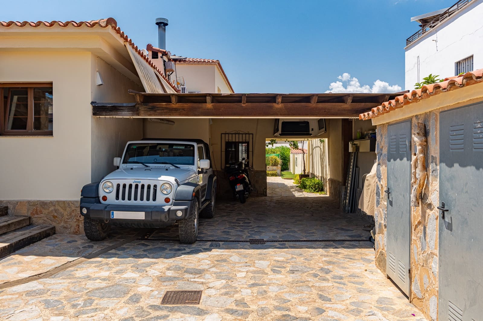 6 slaapkamer Villa te koop in Albir met zwembad garage - € 1.100.000 (Ref: 9328411)