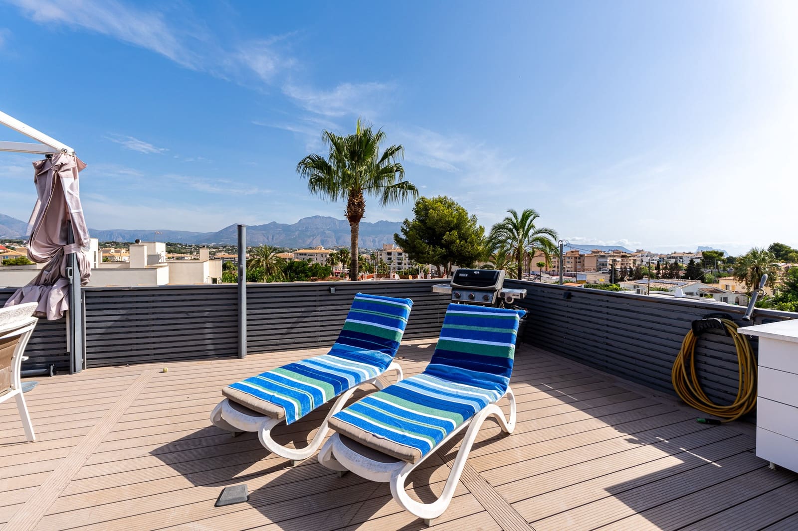 Chalet de 15 habitaciones en Albir en venta con piscina garaje - 1.750.000 € (Ref: 9328412)