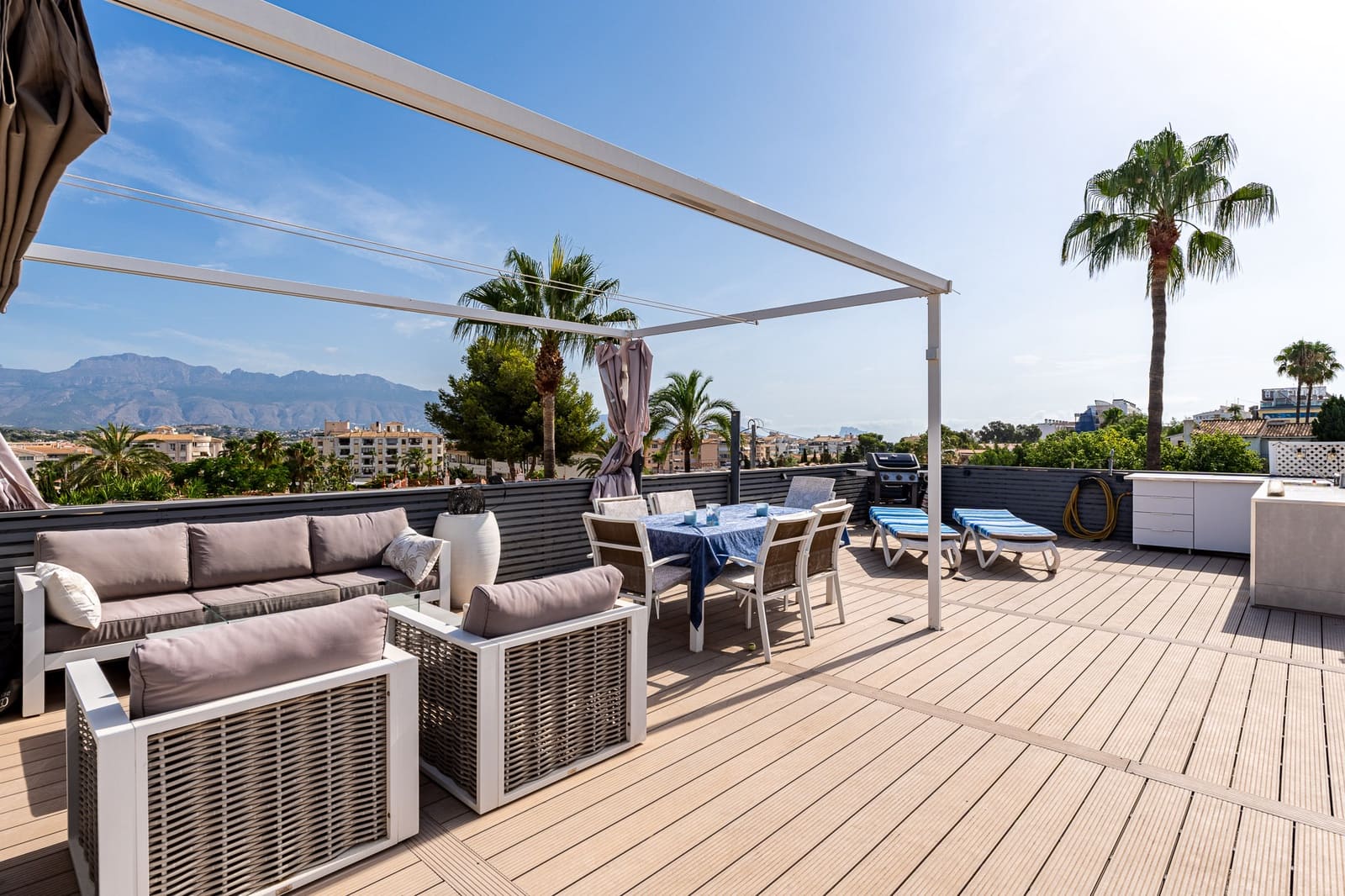 Chalet de 15 habitaciones en Albir en venta con piscina garaje - 1.750.000 € (Ref: 9328412)