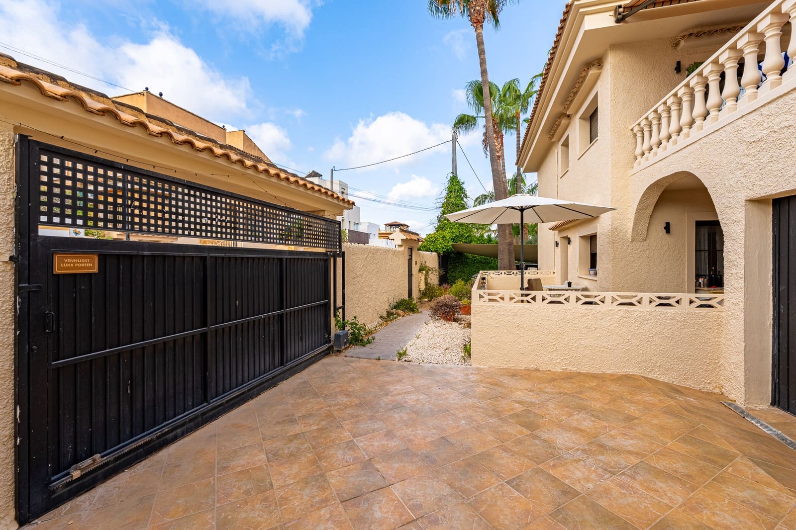 Chalet de 15 habitaciones en Albir en venta con piscina garaje - 1.750.000 € (Ref: 9328412)