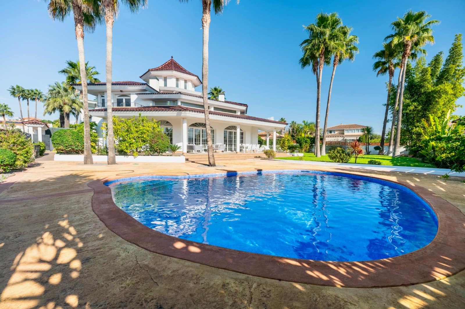 Chalet de 5 habitaciones en Alfaz del Pi / L'Alfàs del Pi en venta con piscina garaje - 1.600.000 € (Ref: 9328415)