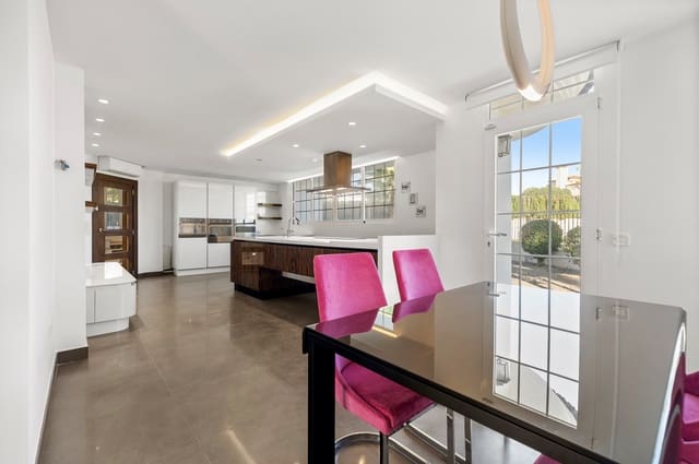 Chalet de 5 habitaciones en Alfaz del Pi / L'Alfàs del Pi en venta con piscina garaje - 1.600.000 € (Ref: 9328415)