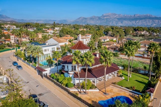 Chalet de 5 habitaciones en Alfaz del Pi / L'Alfàs del Pi en venta con piscina garaje - 1.600.000 € (Ref: 9328415)