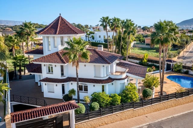 Chalet de 5 habitaciones en Alfaz del Pi / L'Alfàs del Pi en venta con piscina garaje - 1.600.000 € (Ref: 9328415)