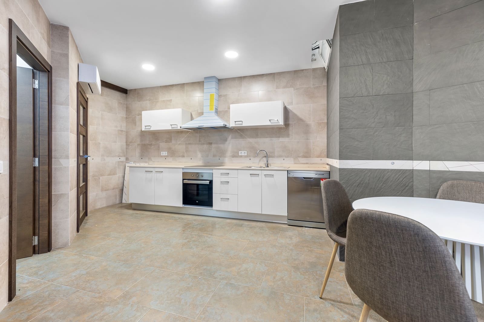 Chalet de 5 habitaciones en Alfaz del Pi / L'Alfàs del Pi en venta con piscina garaje - 1.600.000 € (Ref: 9328415)