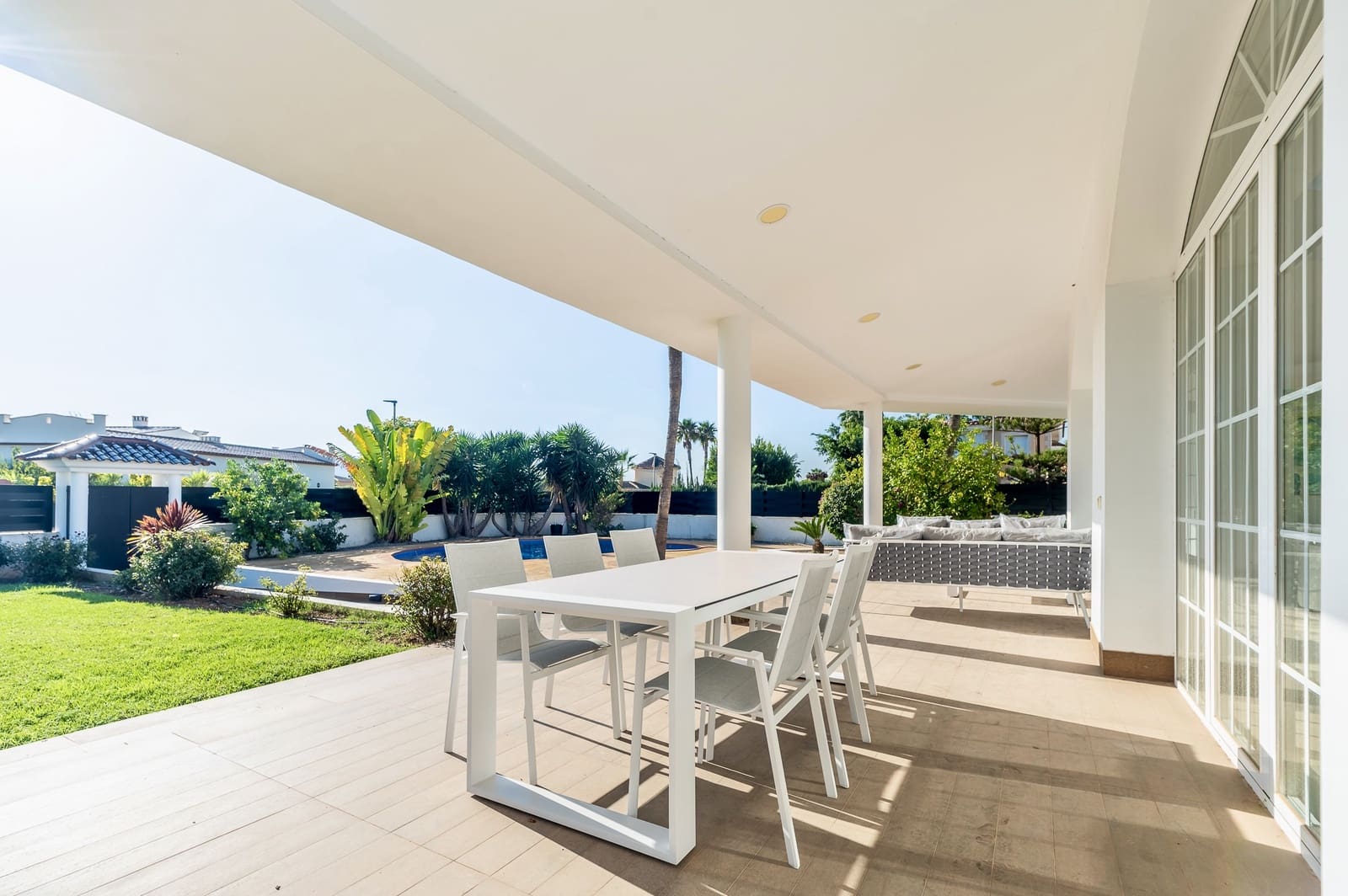 Chalet de 5 habitaciones en Alfaz del Pi / L'Alfàs del Pi en venta con piscina garaje - 1.600.000 € (Ref: 9328415)