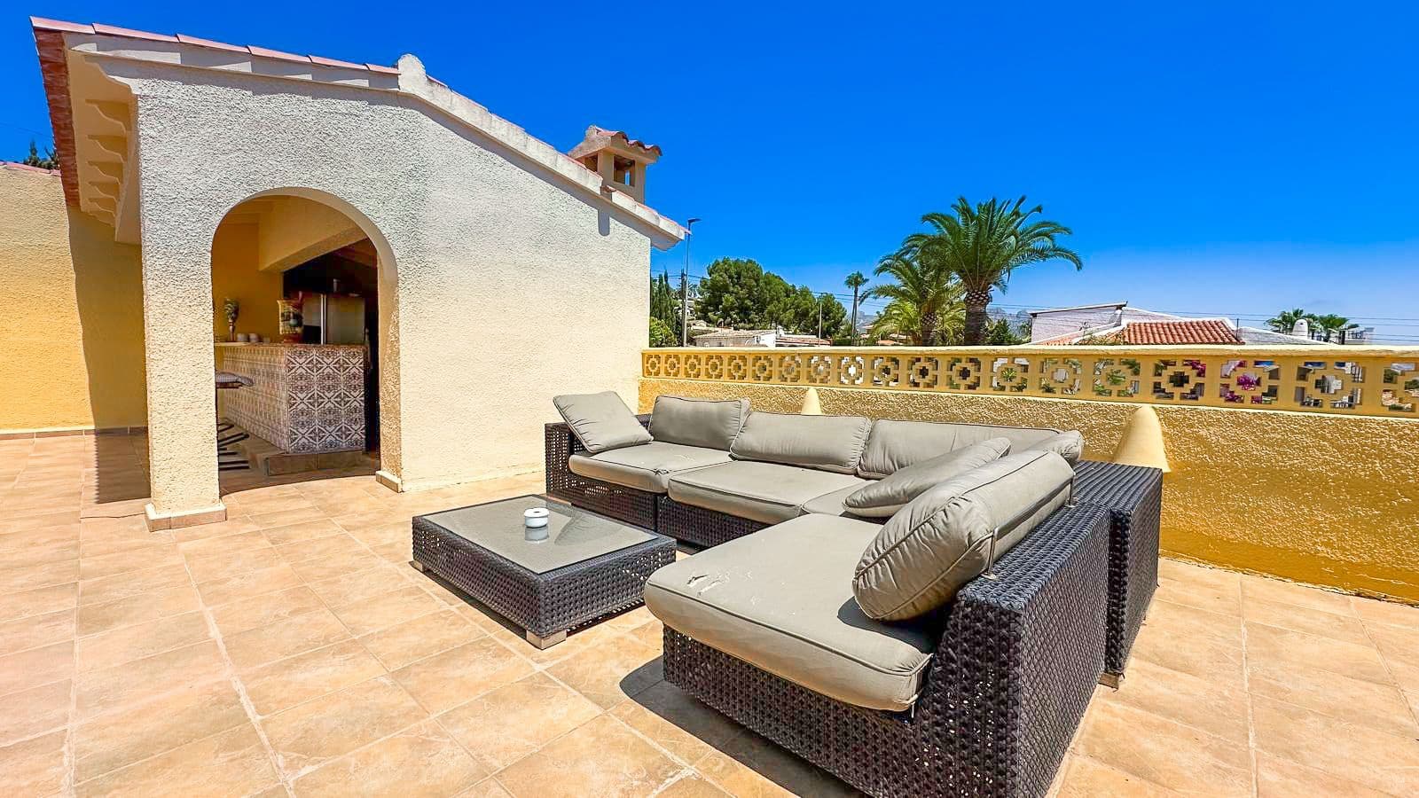 4 slaapkamer Villa te koop in Alfaz del Pi / L'Alfas del Pi met zwembad garage - € 725.000 (Ref: 9328418)