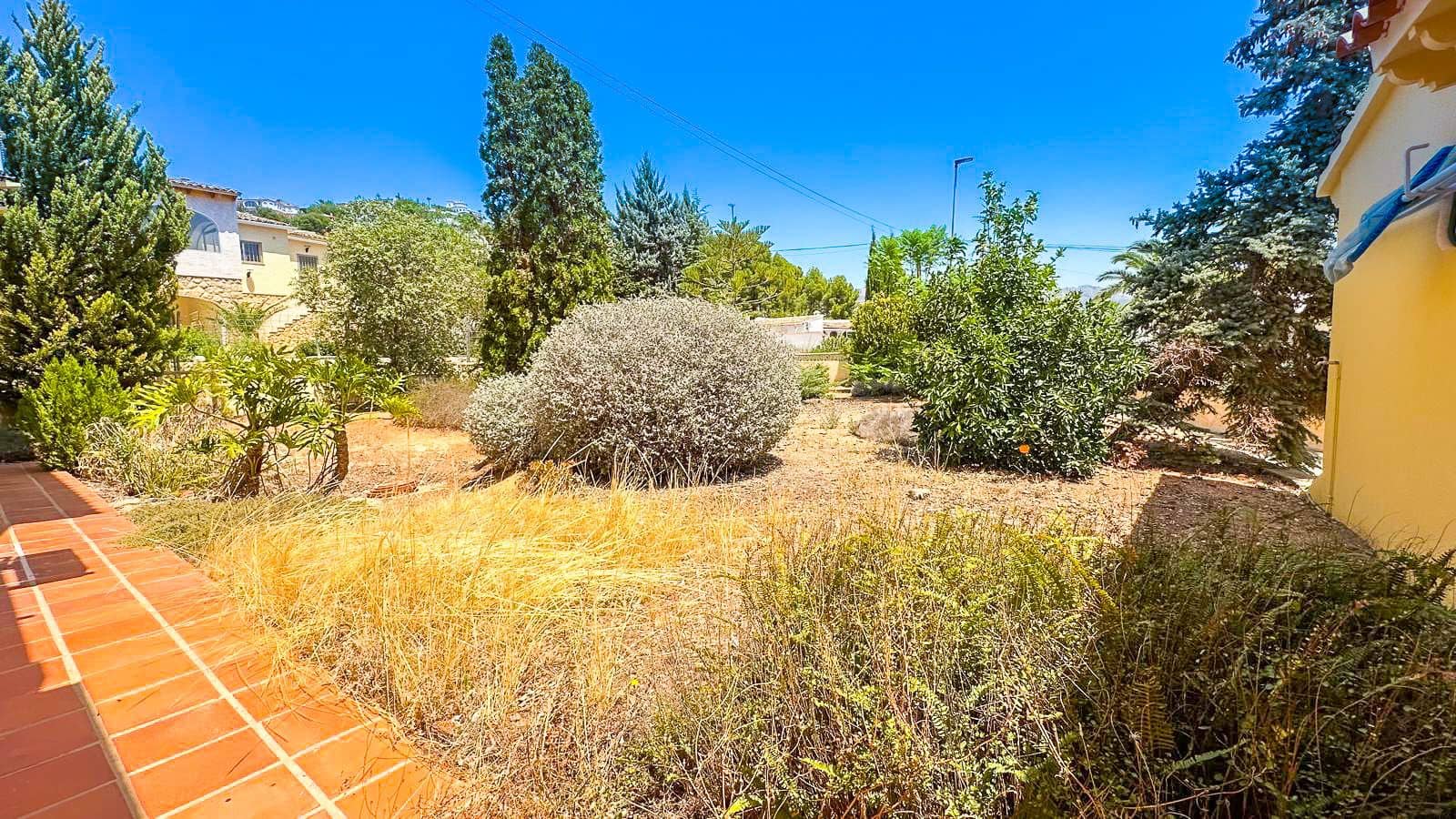 4 slaapkamer Villa te koop in Alfaz del Pi / L'Alfas del Pi met zwembad garage - € 725.000 (Ref: 9328418)