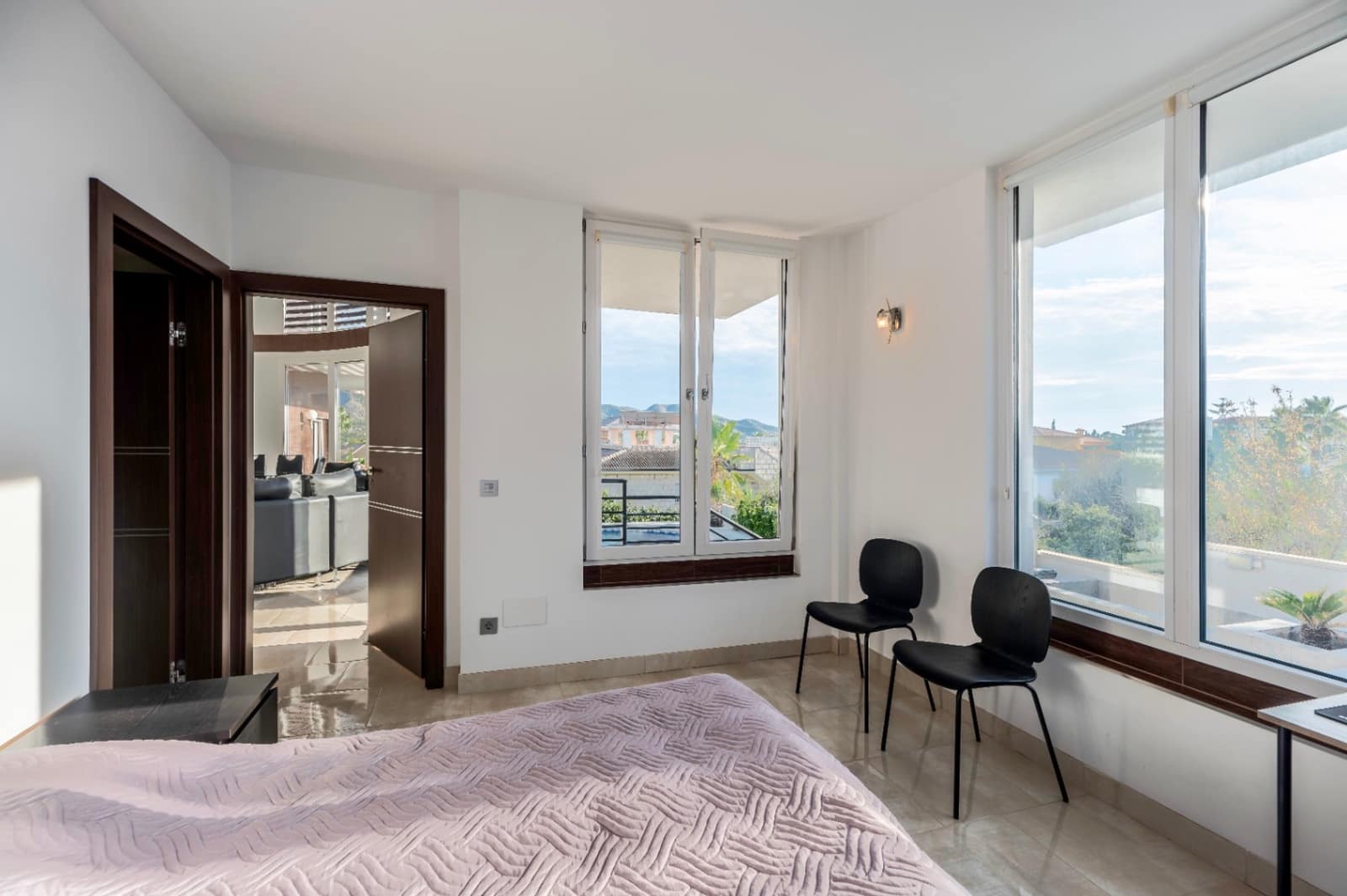 Chalet de 7 habitaciones en Alfaz del Pi / L'Alfàs del Pi en venta con piscina garaje - 1.290.000 € (Ref: 9328420)