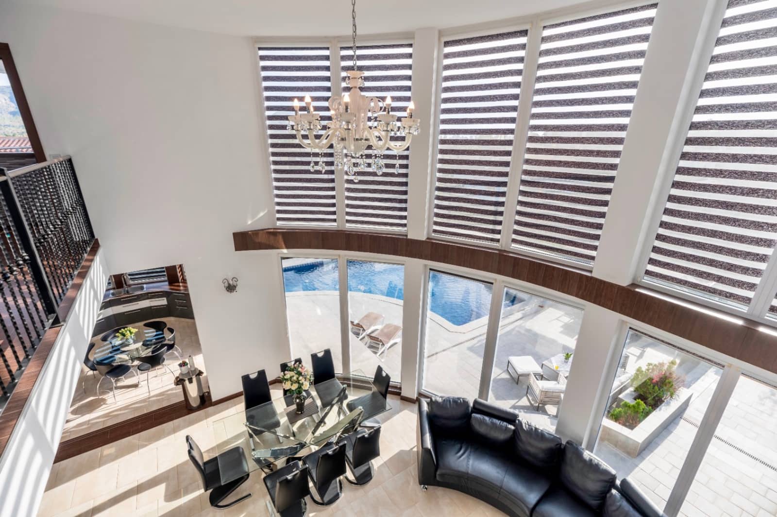 Chalet de 7 habitaciones en Alfaz del Pi / L'Alfàs del Pi en venta con piscina garaje - 1.290.000 € (Ref: 9328420)