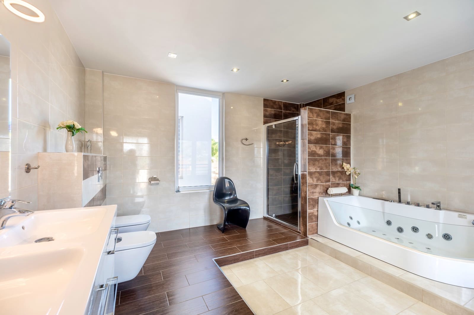 Chalet de 7 habitaciones en Alfaz del Pi / L'Alfàs del Pi en venta con piscina garaje - 1.290.000 € (Ref: 9328420)