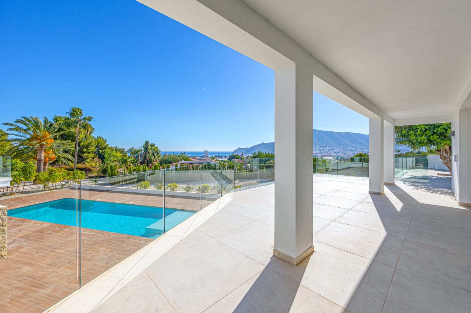 Chalet de 5 habitaciones en Alfaz del Pi / L'Alfàs del Pi en venta con piscina garaje - 2.250.000 € (Ref: 9328421)