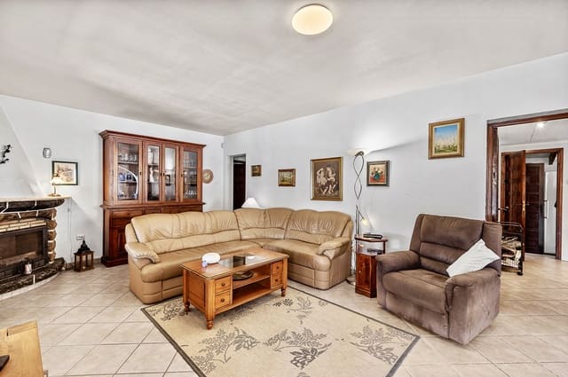 5 soveværelse Villa til salg i Alfaz del Pi / L'Alfàs del Pi med swimmingpool garage - € 450.000 (Ref: 9328422)