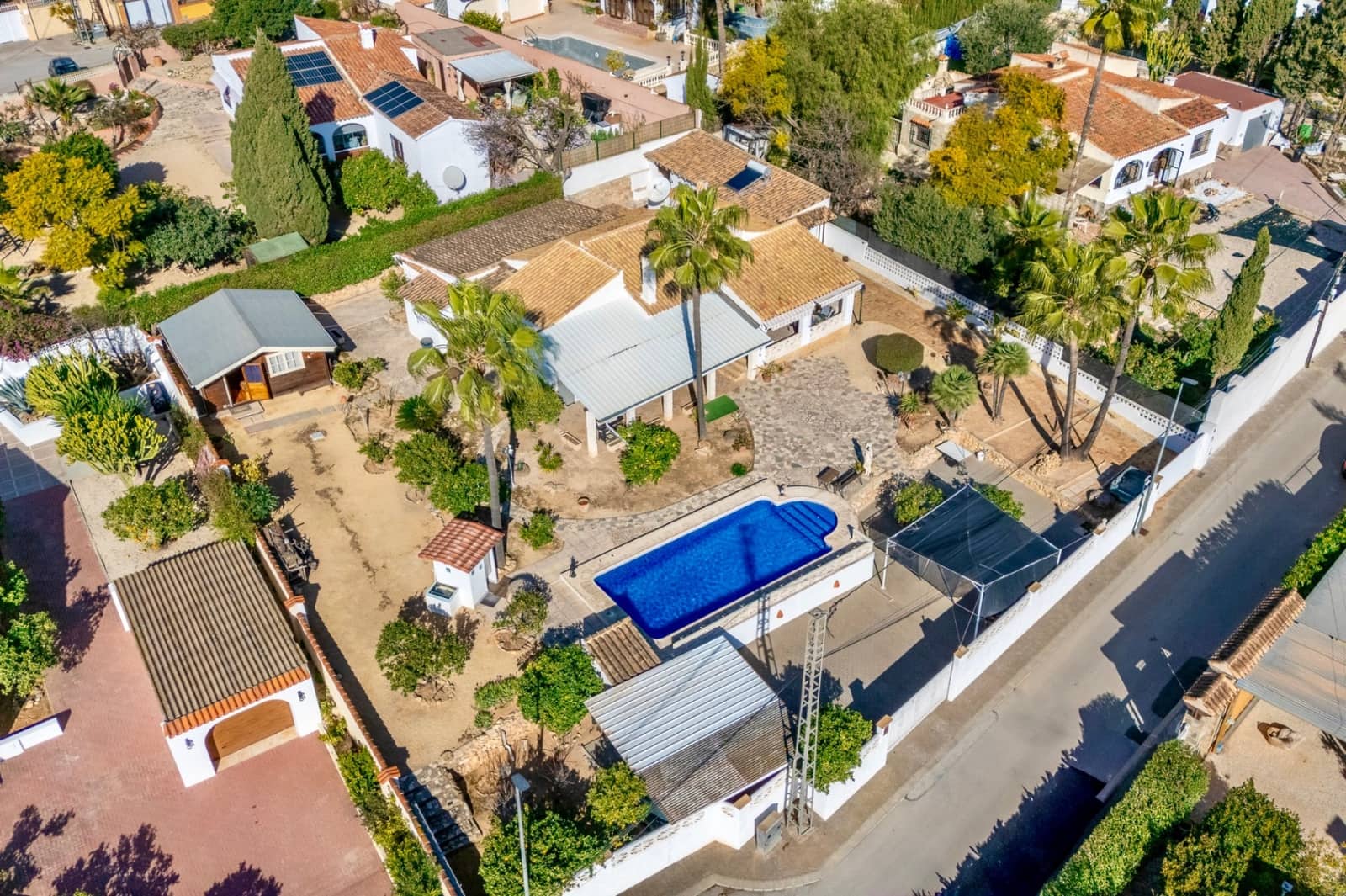 5 soveværelse Villa til salg i Alfaz del Pi / L'Alfas del Pi med swimmingpool garage - € 450.000 (Ref: 9328422)