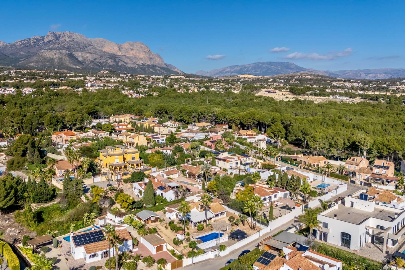 5 soveværelse Villa til salg i Alfaz del Pi / L'Alfas del Pi med swimmingpool garage - € 450.000 (Ref: 9328422)