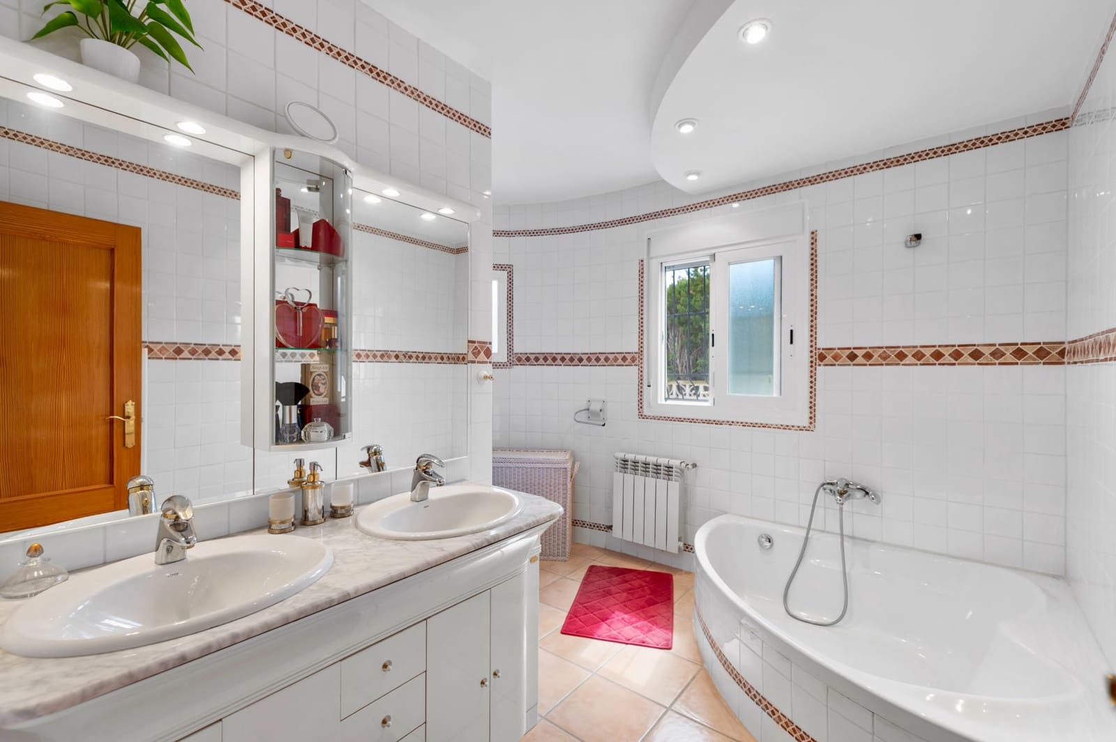 3 Zimmer Villa zu verkaufen in Alfaz del Pi / L'Alfas del Pi mit Pool Garage - 530.000 € (Ref: 9328424)