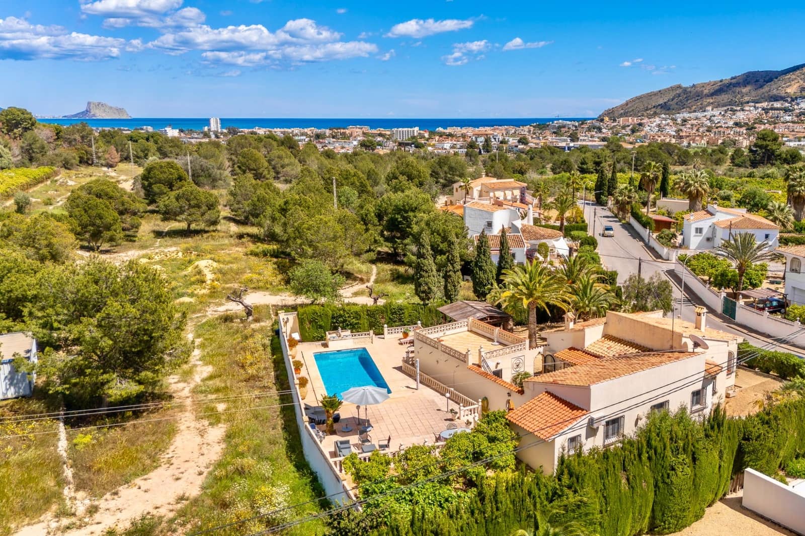 3 Zimmer Villa zu verkaufen in Alfaz del Pi / L'Alfas del Pi mit Pool Garage - 530.000 € (Ref: 9328424)