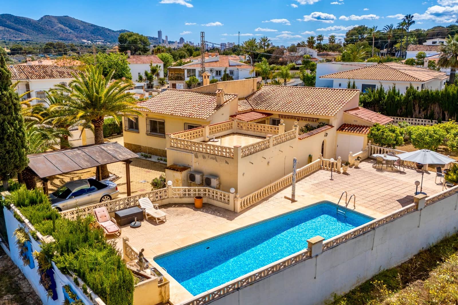 3 Zimmer Villa zu verkaufen in Alfaz del Pi / L'Alfas del Pi mit Pool Garage - 530.000 € (Ref: 9328424)