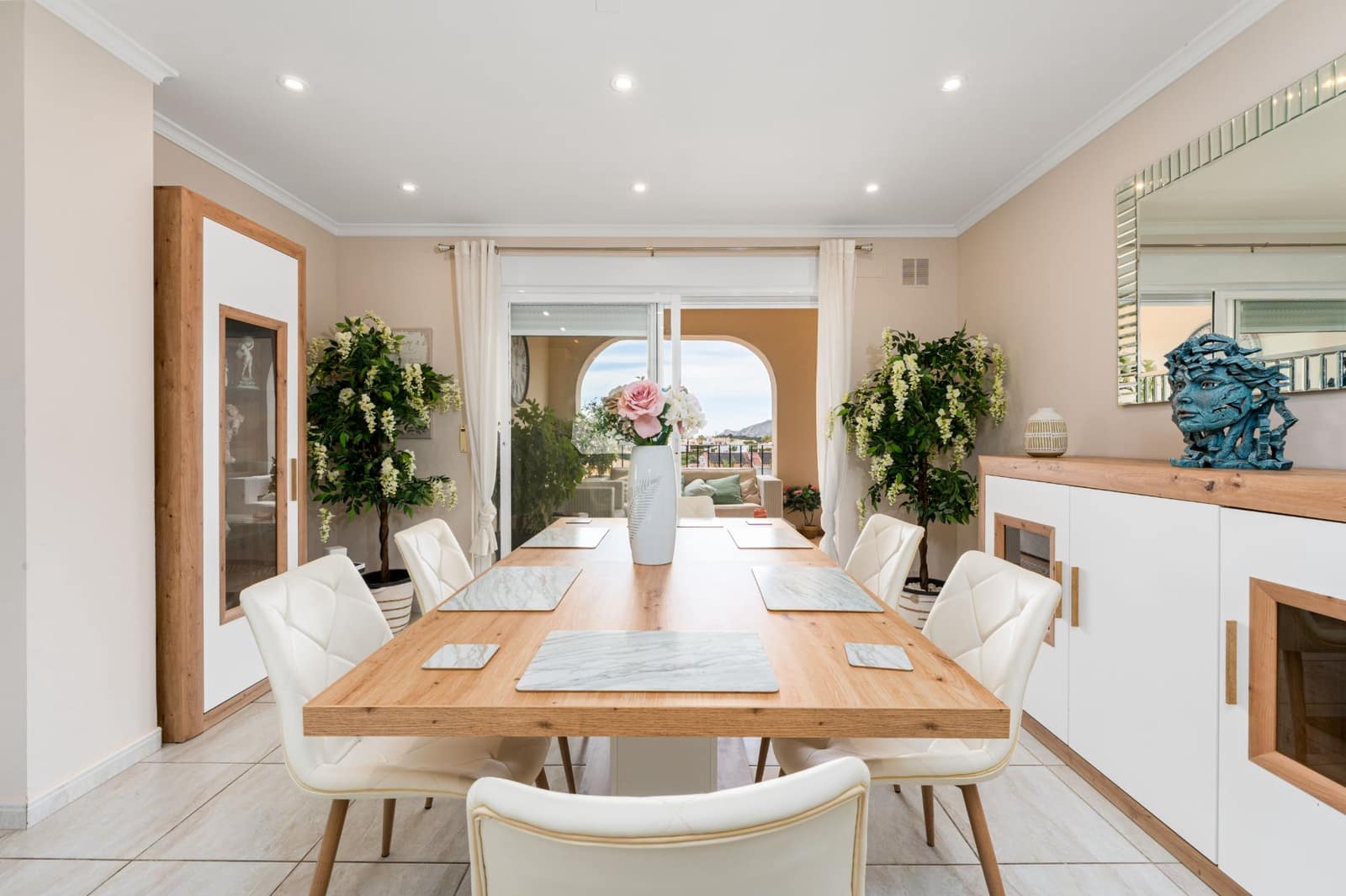 Chalet de 6 habitaciones en Alfaz del Pi / L'Alfàs del Pi en venta con piscina garaje - 725.000 € (Ref: 9328425)