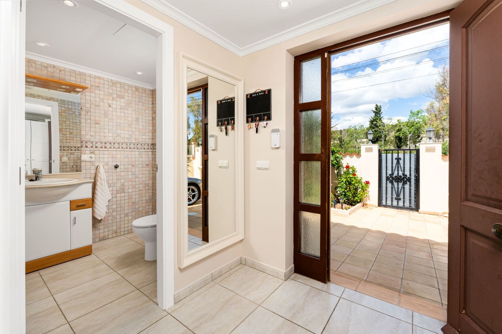 Chalet de 6 habitaciones en Alfaz del Pi / L'Alfàs del Pi en venta con piscina garaje - 725.000 € (Ref: 9328425)