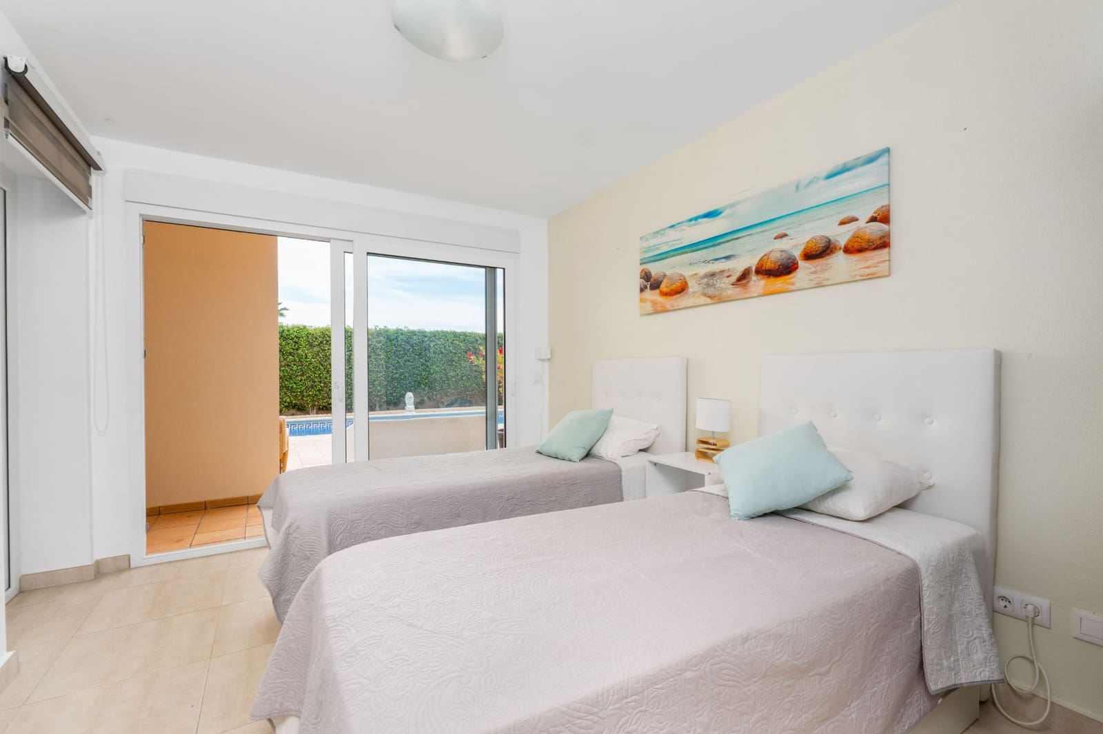 Chalet de 6 habitaciones en Alfaz del Pi / L'Alfàs del Pi en venta con piscina garaje - 725.000 € (Ref: 9328425)